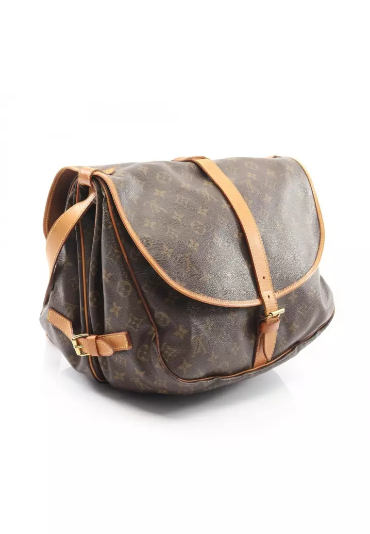 Pre-Loved Louis Vuitton Saumur 35 monogram Shoulder bag PVC leather Brown