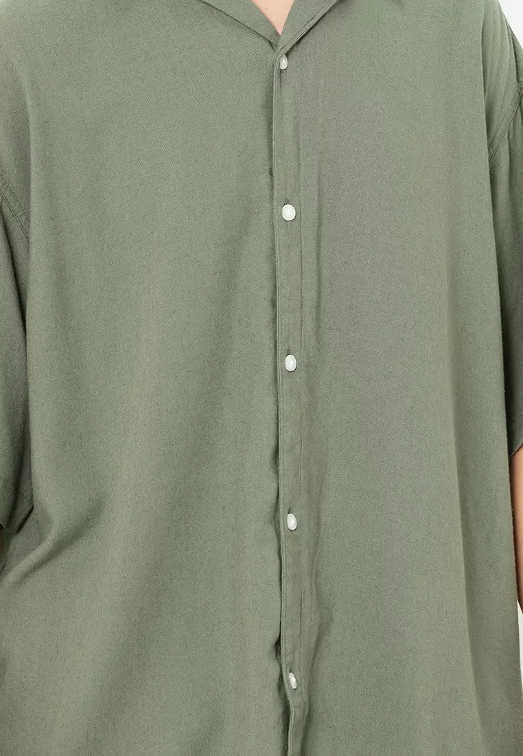 Wayne Solid Resort Short Sleeves Shirt