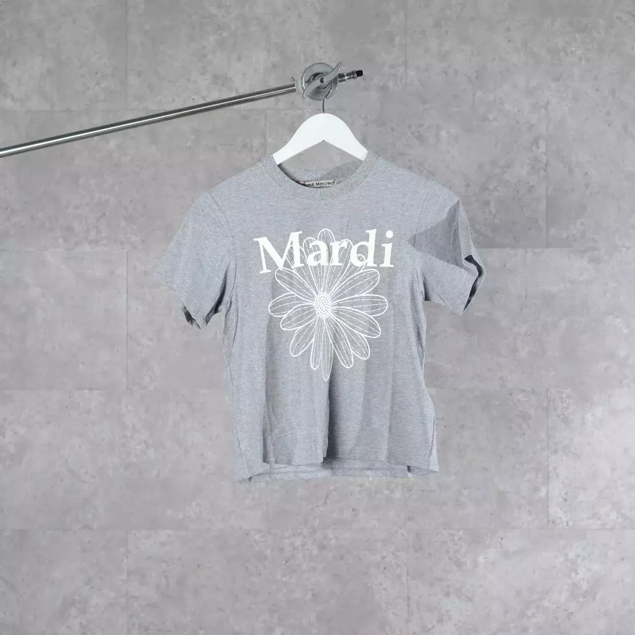 Kaos MARDI MERCREDI FLOWER CREAM OATMEAL GREY TSHIRT 100% ORIGINAL