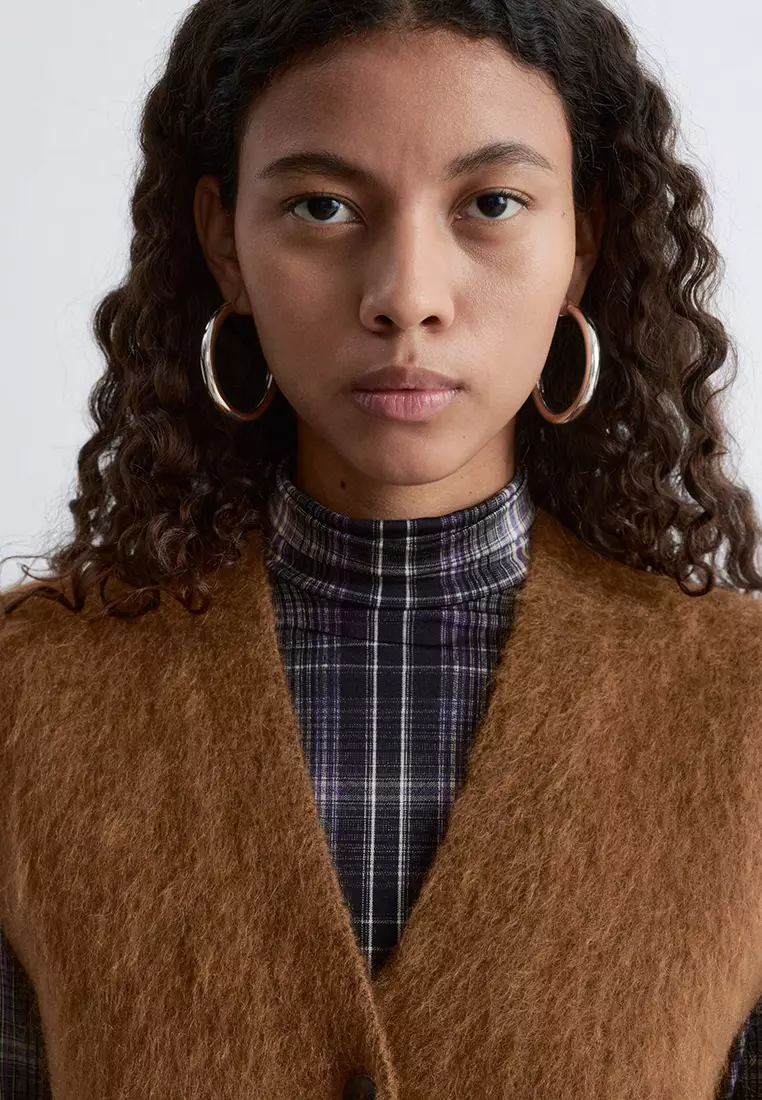 Brushed Knitted Vest