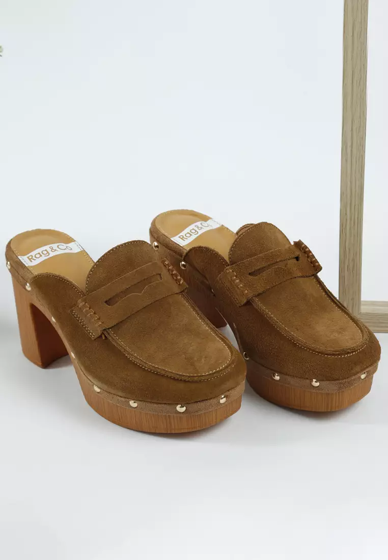 Bakiak Platform Tan Suede