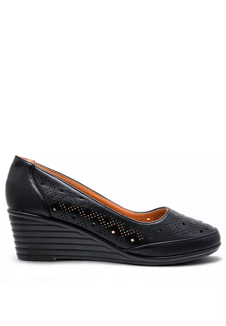 Discount on Louis Cuppers  shoes - SKU: Louis Cuppers Women Slip On Casual Flats - 240392024