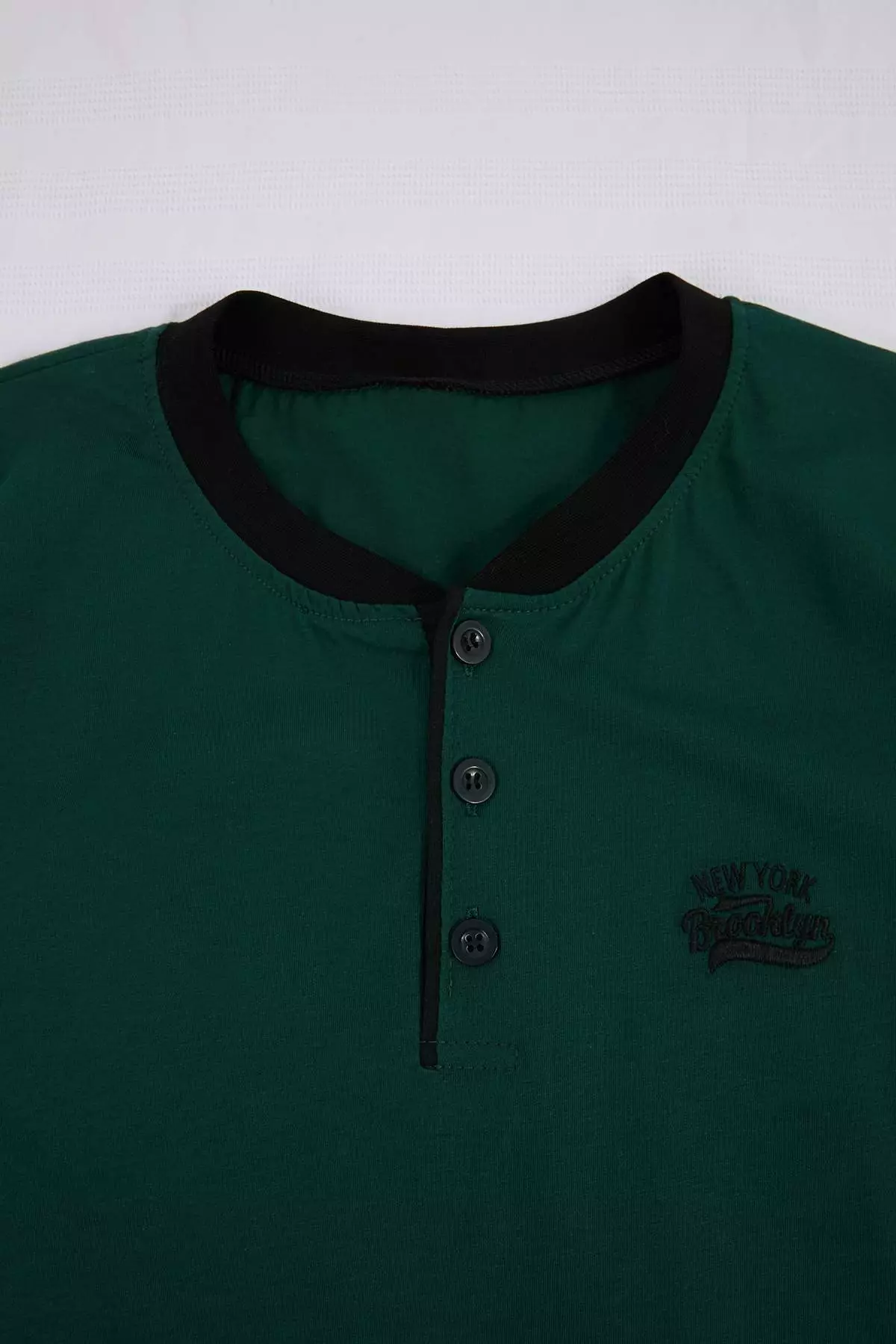 Green Regular Fit Buttoned Collar Embroidery Detailed Cotton Pajama Set Tmnss26Pt00046