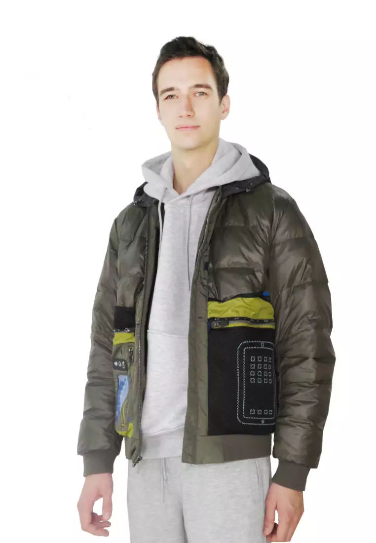 Pole down outlet parka