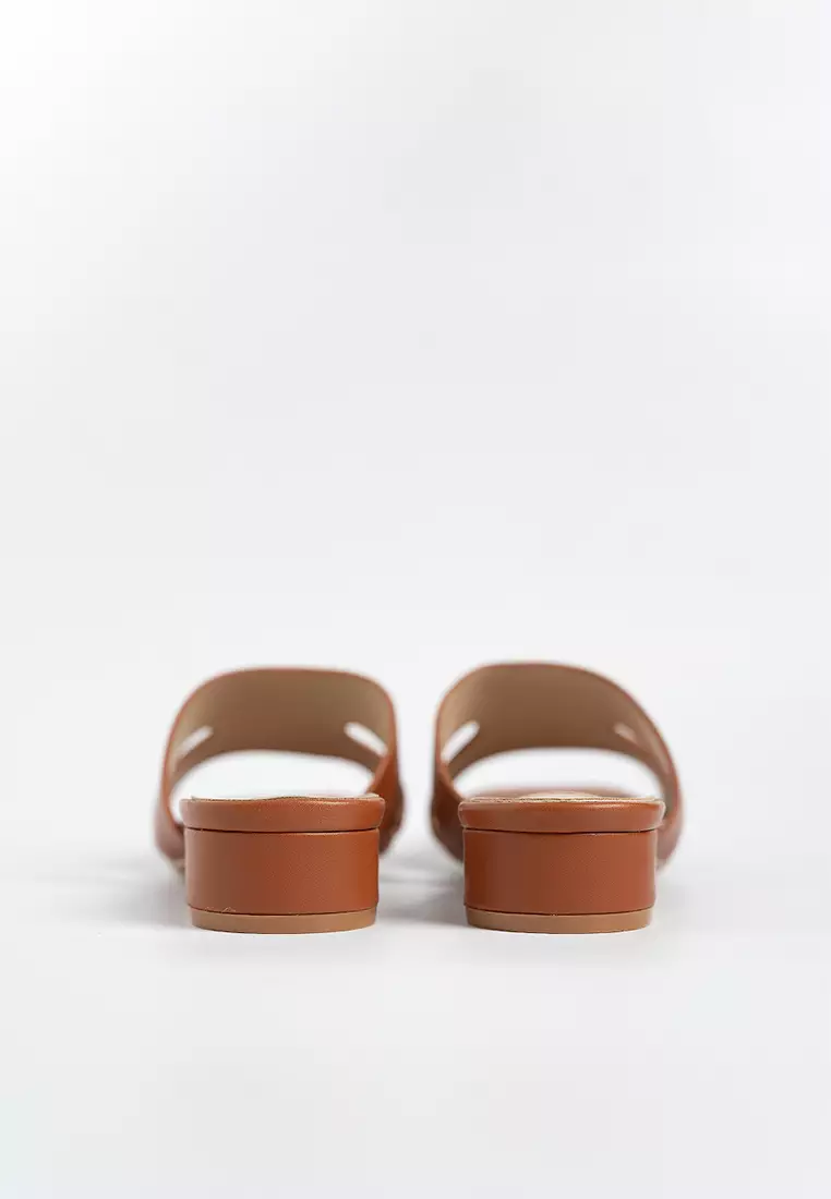 Herisse Low Heel Sandals
