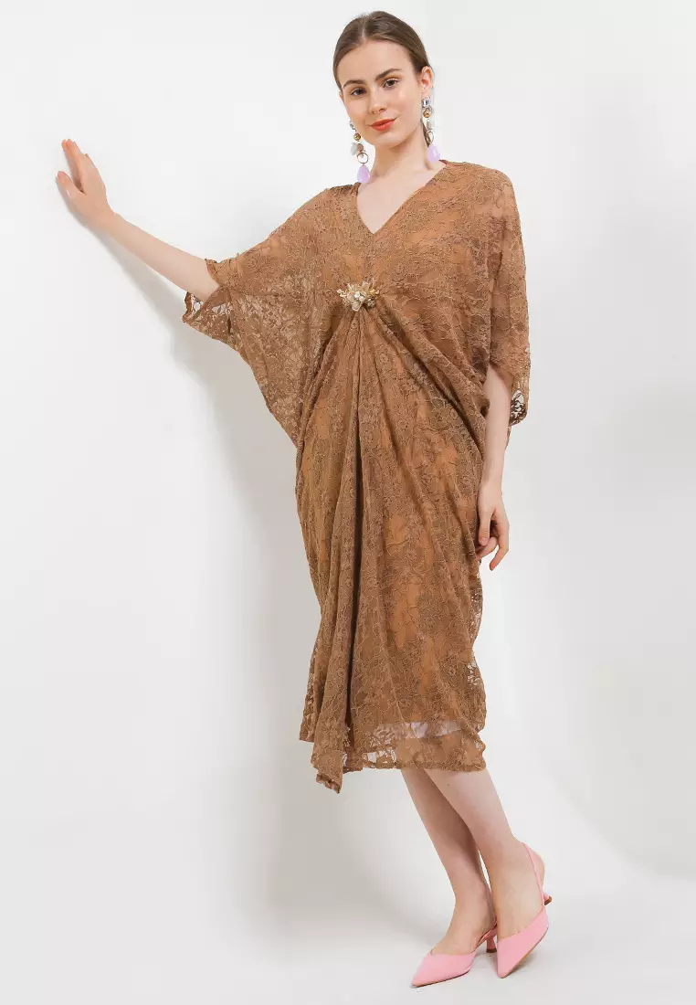 Penguin Sleeve Lace Kaftan