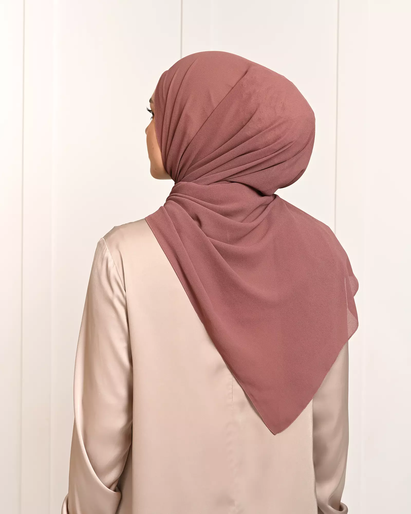 Geulis.id EVERYDAY CERUTY SHAWL (10 warna) Hijab - DARKBROWN