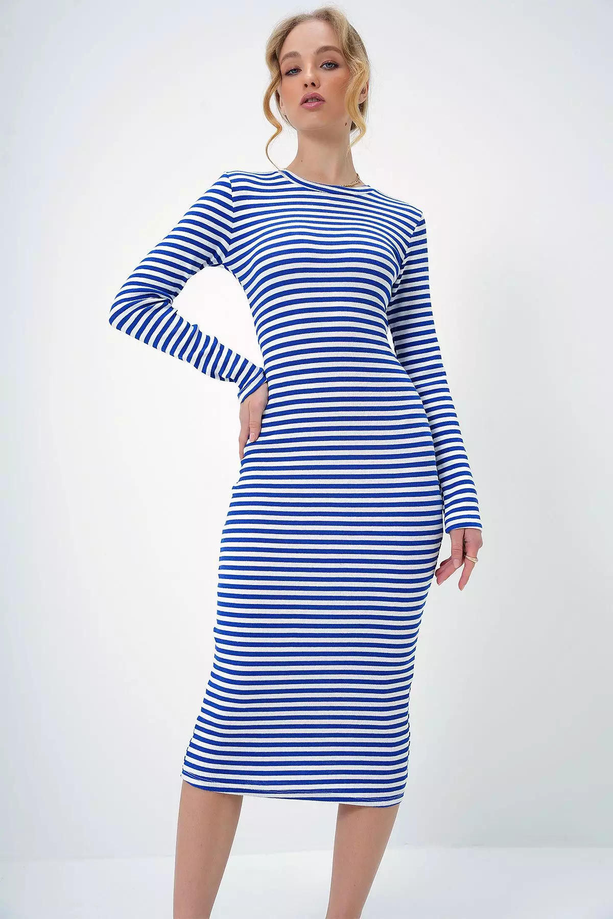 Women's Saks Blue Crew Neck Striped Midi Length Basic Dress