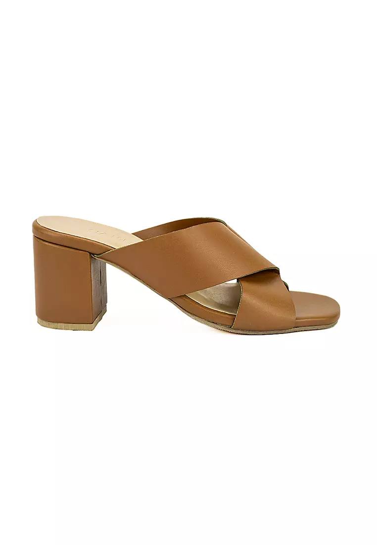 Discount on Cardam's Lifestyle  shoes - SKU: Eclc Cn 00207 Tan Women Heeled Sandals