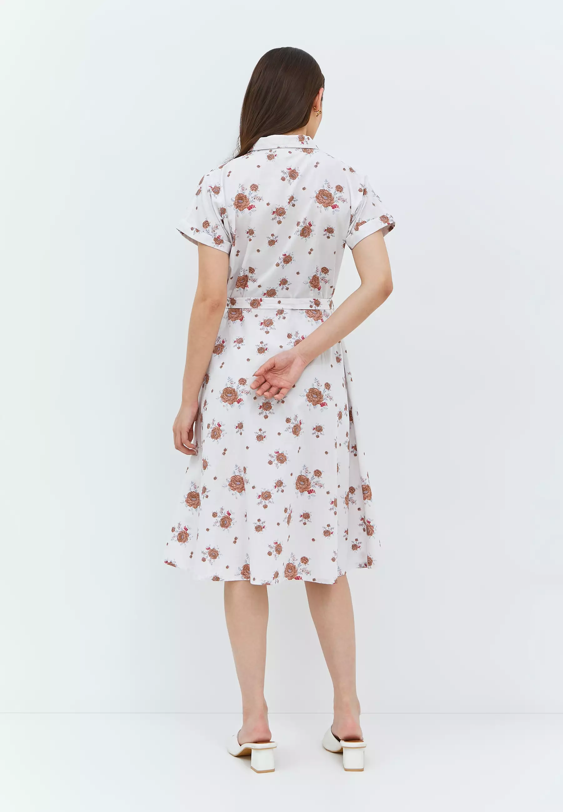 Martha White Dress (G.43104)