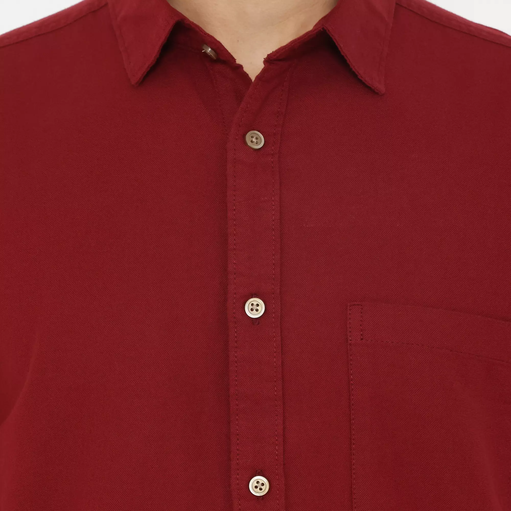 Men & Clo x PLATINI | Kemeja Pria Basic Polos Lengan Pendek Katun Maroon 1090 
