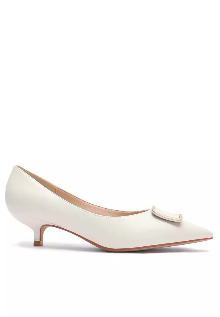 Discount on Twenty Eight Shoes  shoes - SKU: 3.5CM Pointed Square Buckle Pumps 295-65