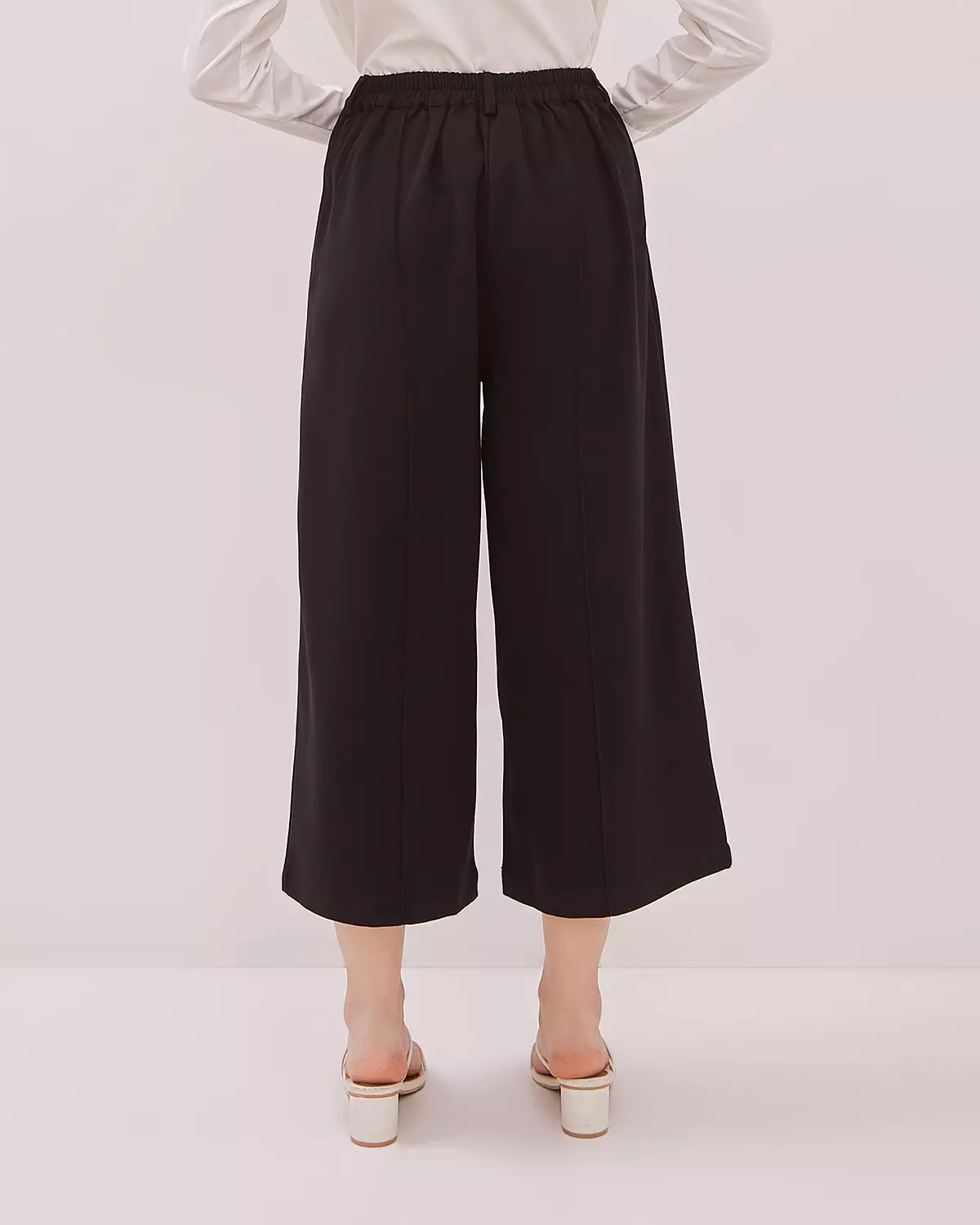 WOMEN'S BLACK CULOTTS