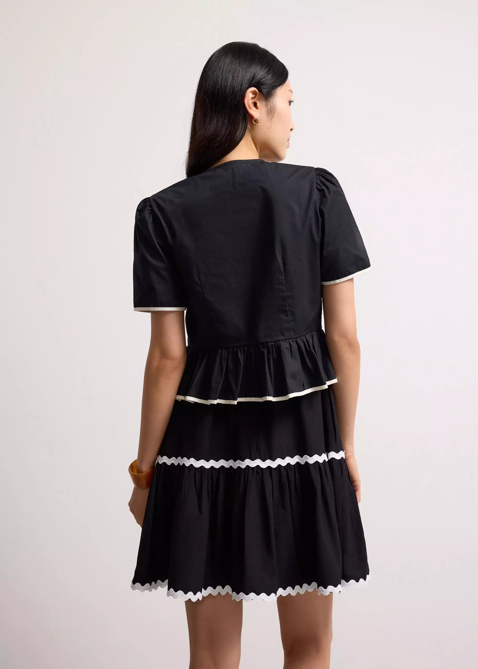 Atasan Wanita - Contrast Piping Round Neck Front Tie Peplum Top