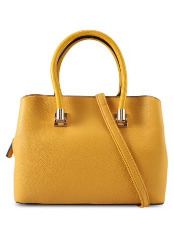 Buy Call It Spring Mallika Top Handle Bag 2020 Online Zalora Singapore Mallika hails from a line of 3 generations of teachers.