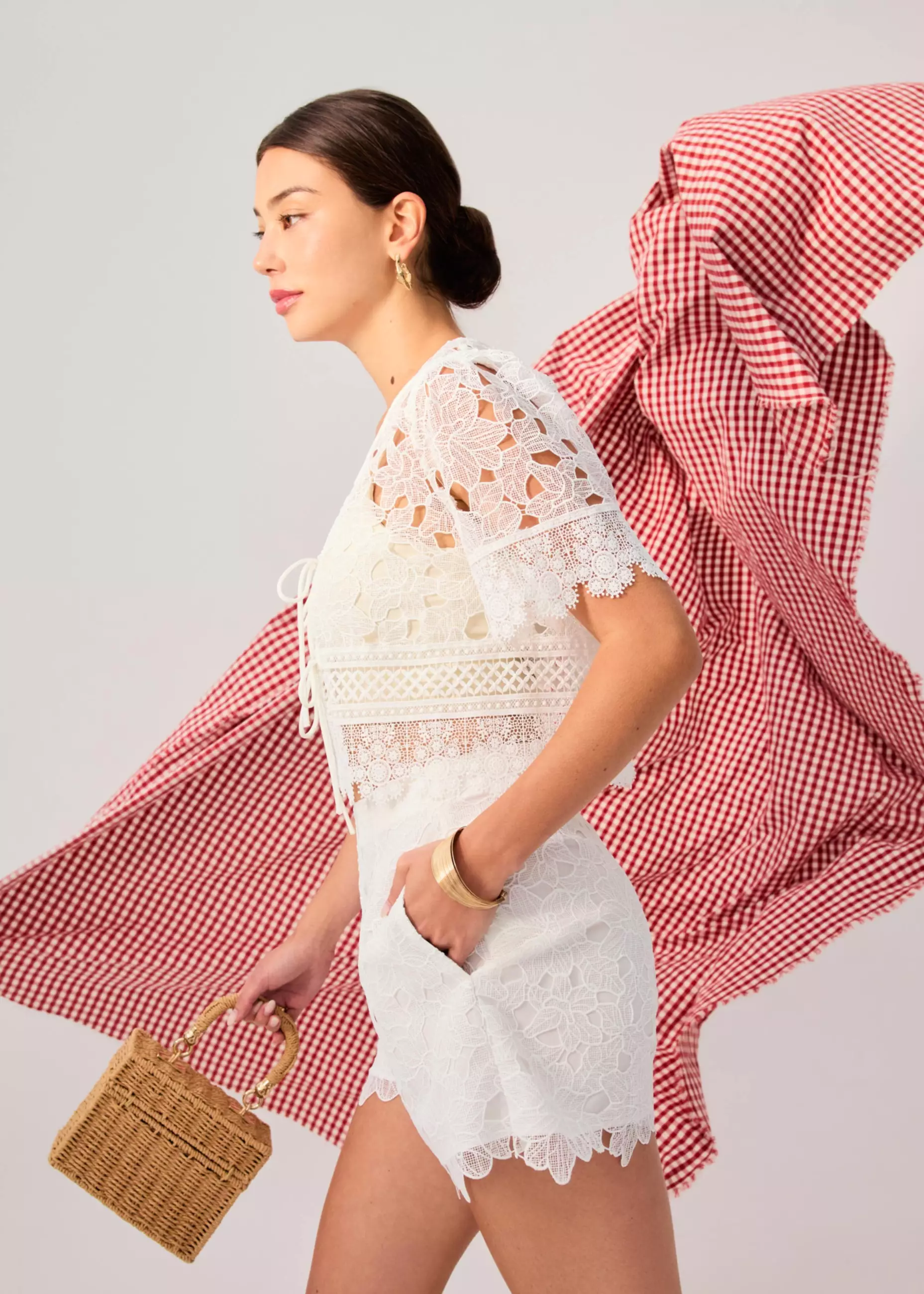 Celana Pendek Wanita - Floral Lace A-line Shorts