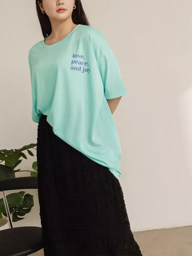 雲朵自訂款-涼感．英文字母長版T恤上衣《AB19582》