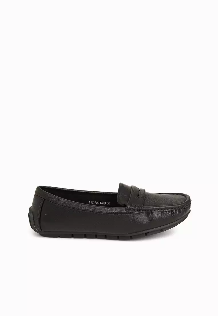 Discount on Cln  shoes - SKU: Pattaya Slip-On Loafers