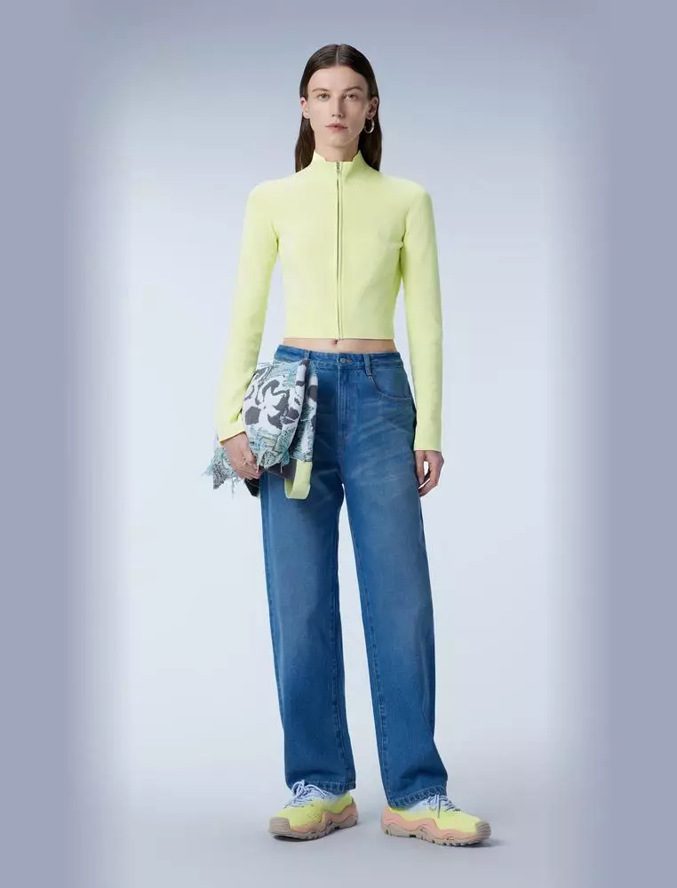 短款开襟针织衫