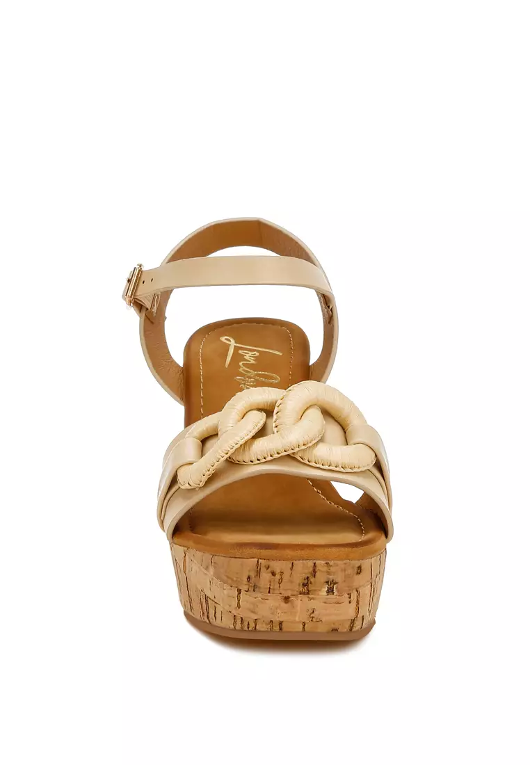 Cushion Chain Pin Buckle Wedges in Beige