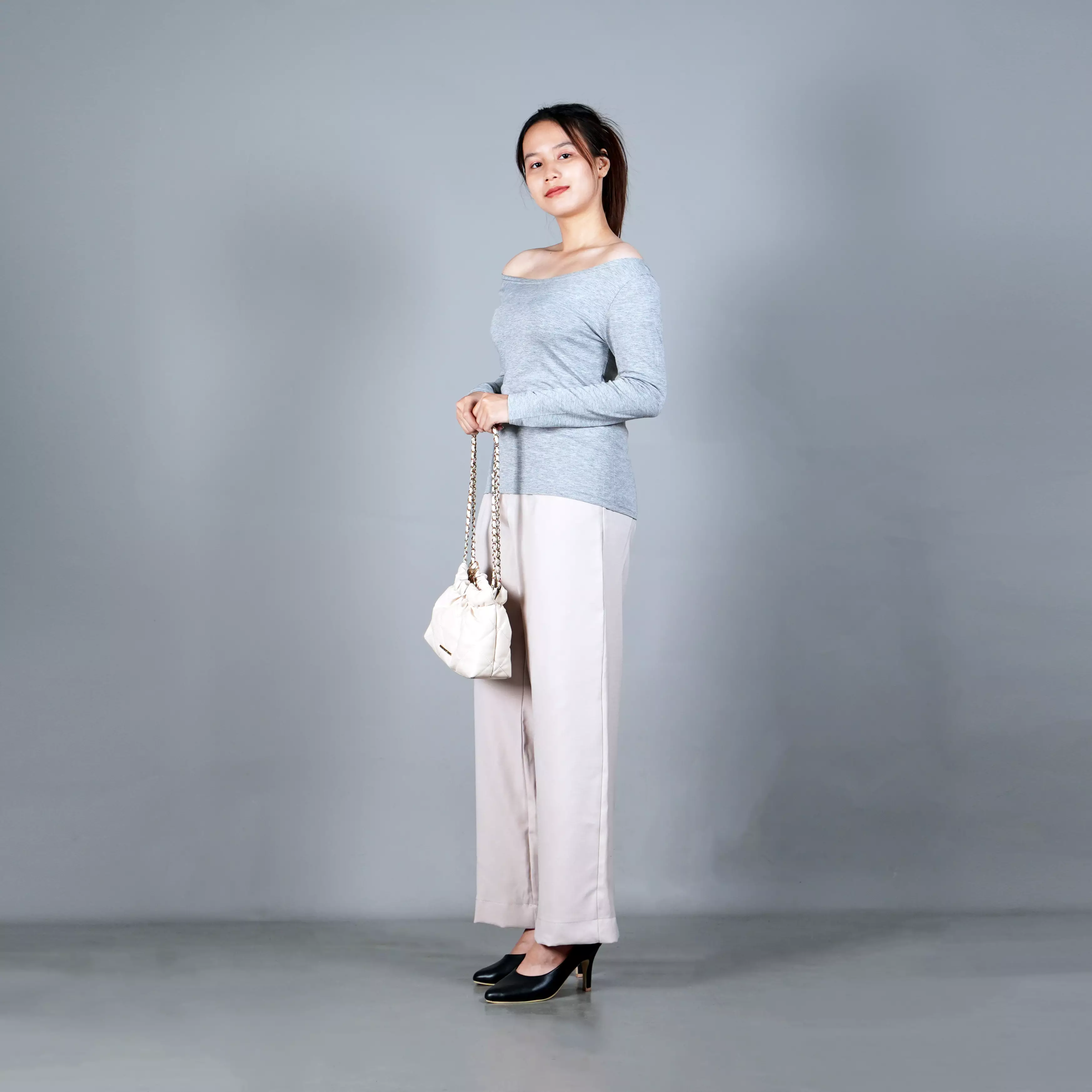 SABRINA Kaos Lengan Panjang Sabrina Top Korean Style Atasan Wanita Gaya Kore - ABU MUDA