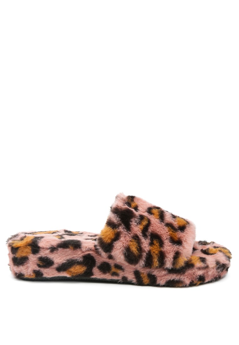Indoor Fur Flats in Pink Leopard