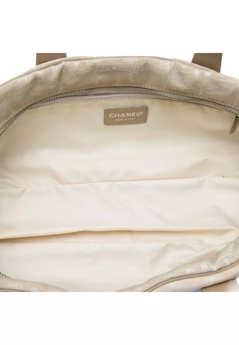 Pre-Loved Chanel New Travel Line Nylon Handbag