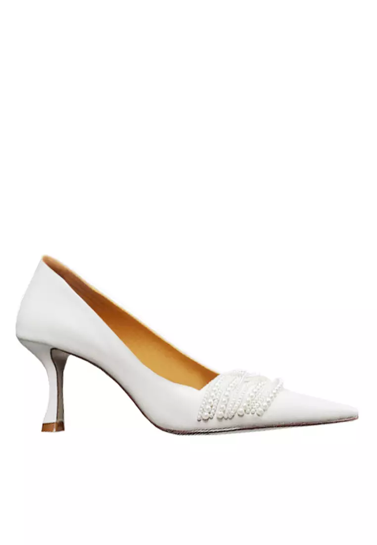Discount on Twenty Eight Shoes  shoes - SKU: VANSA Velvet Pearl Chain High Heels  VSW-H96526