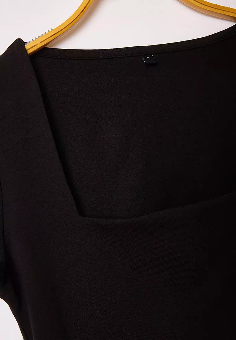 Black Square Neck Fitted/Body-Smoothing Knitted Blouse Twoss25Bz00378