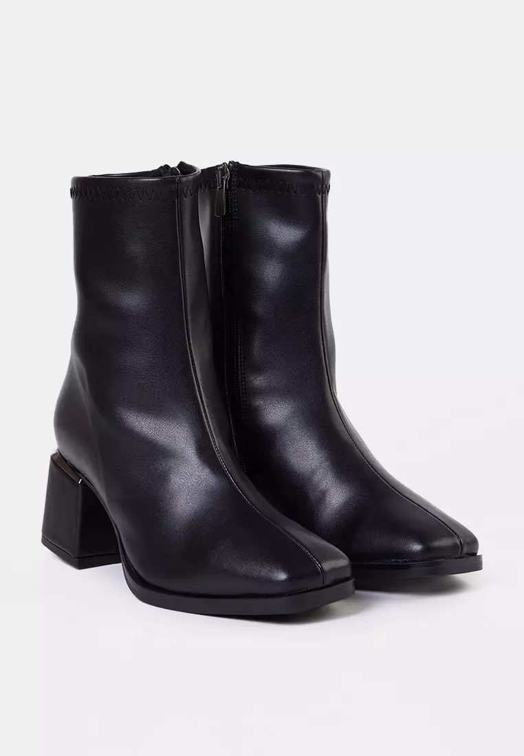 Black Block Heeled Women's Boots With Metal Accessories - Zippered Takaw25Bo00009