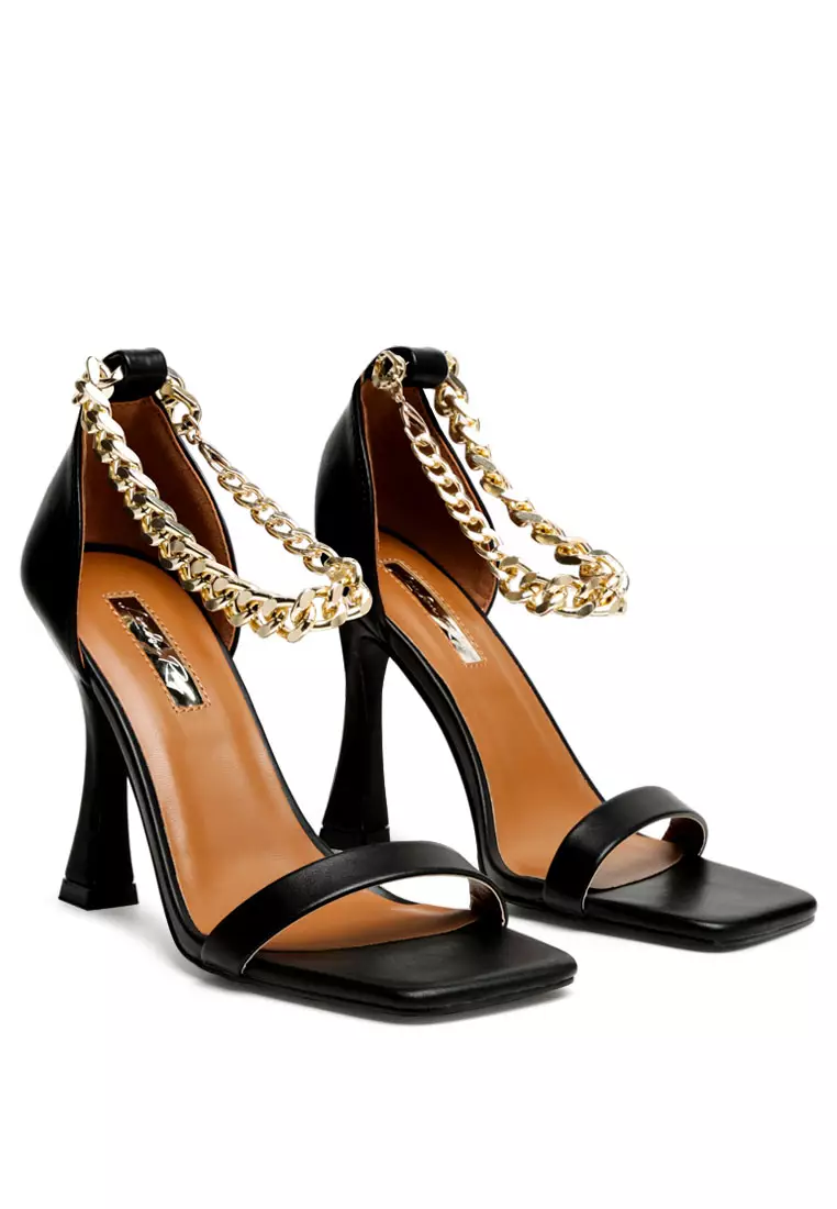Gold best sale chain heels