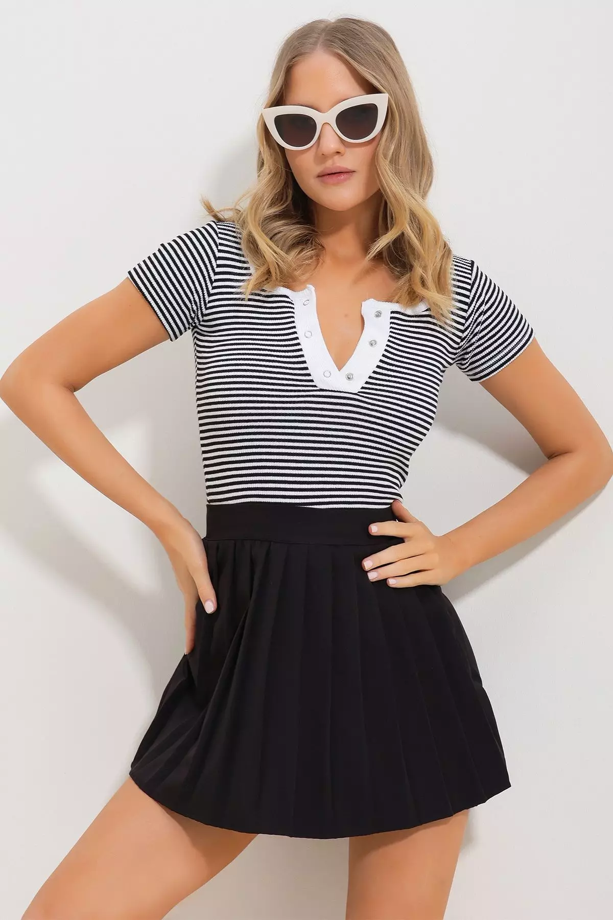 Cap Sleeve Crop Top