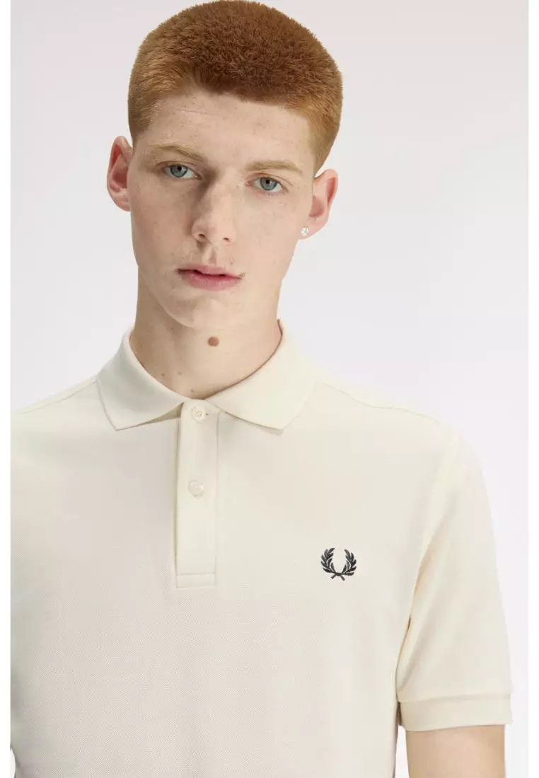 Fred Perry M6000 The Fred Perry Shirt (Ecru / Grassroots)