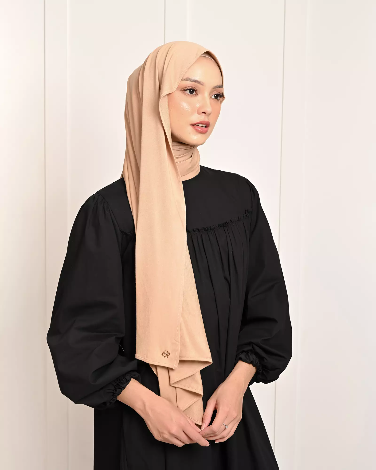 Geulis.id JESSIE EVERYDAY SHAWL (10 warna) Hijab - SAND