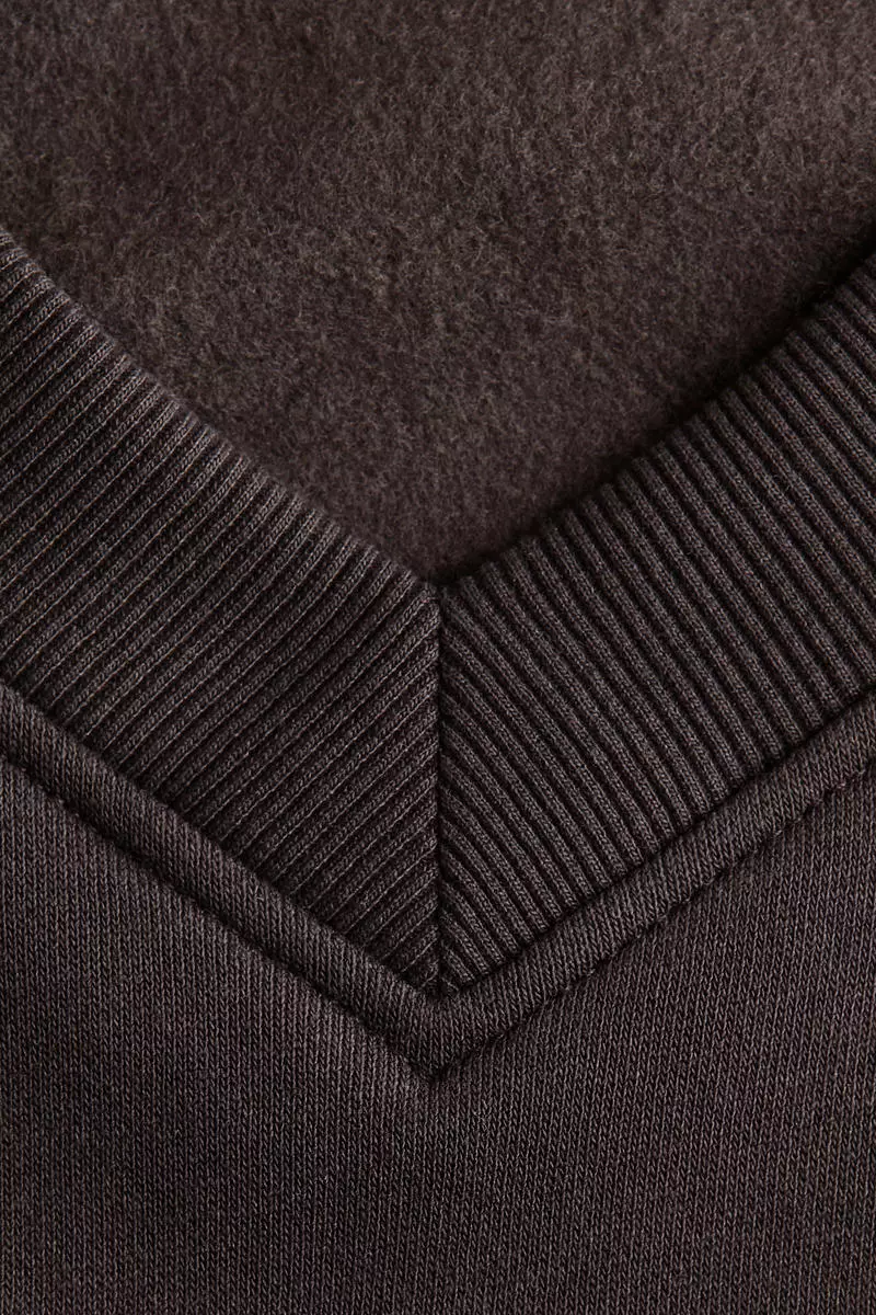 Oversized V-neck sweatshirt