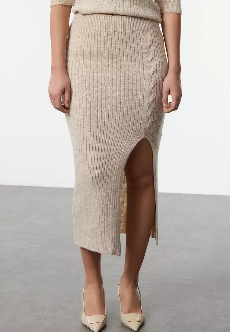 Soft Textured Ecru Knitwear Set