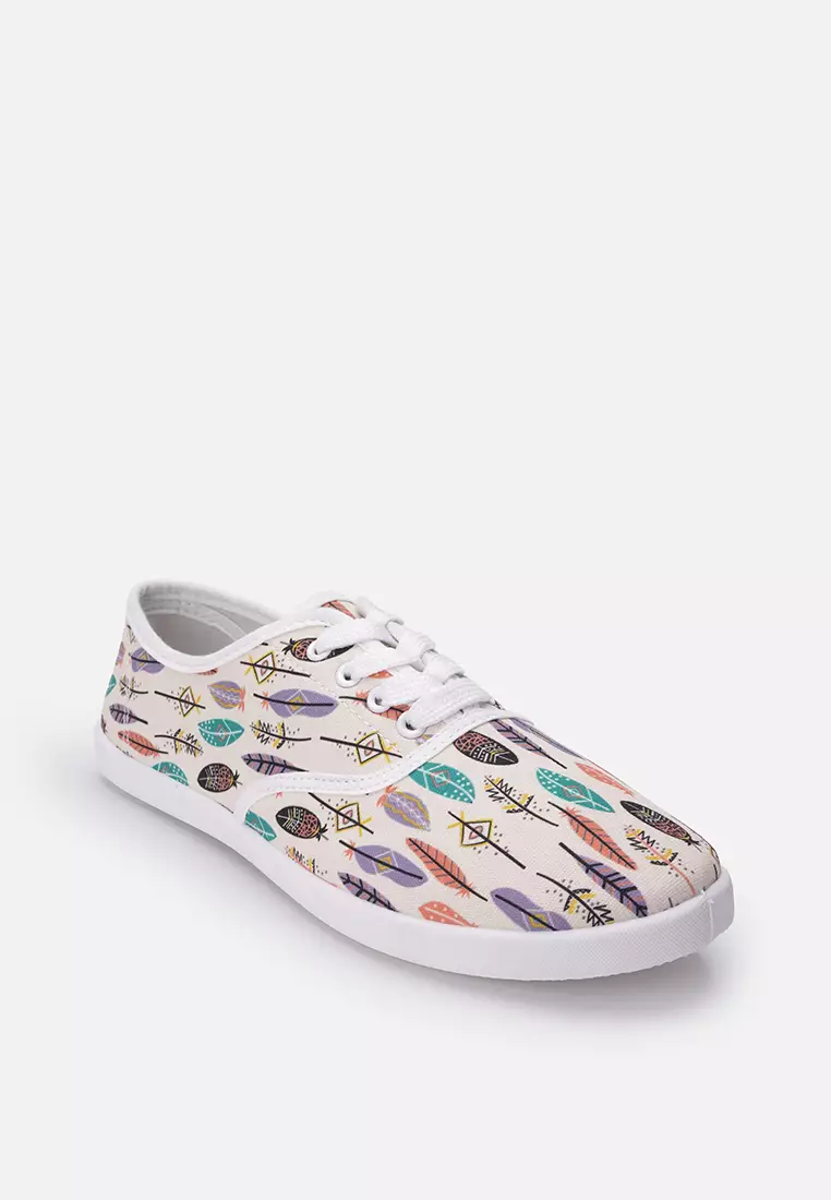 Discount on ONE UP  shoes - SKU: World Balance Fringe Women's Lifestyle Classic Shoes