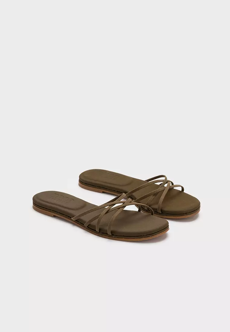MULTI-STRAP FLAT SLIDES WITH CLOUDFOAM INSOLE