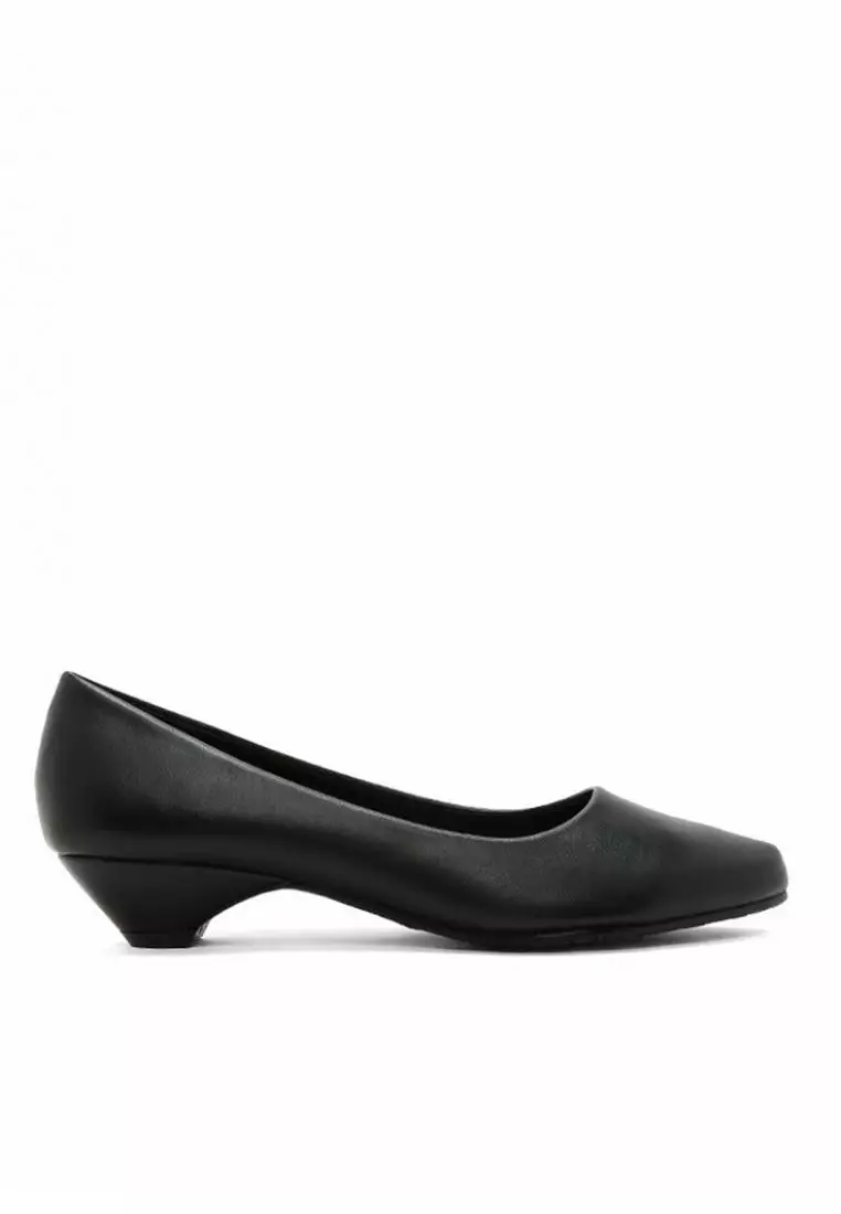 Discount on Figlia  shoes - SKU: Blake Heel Pumps