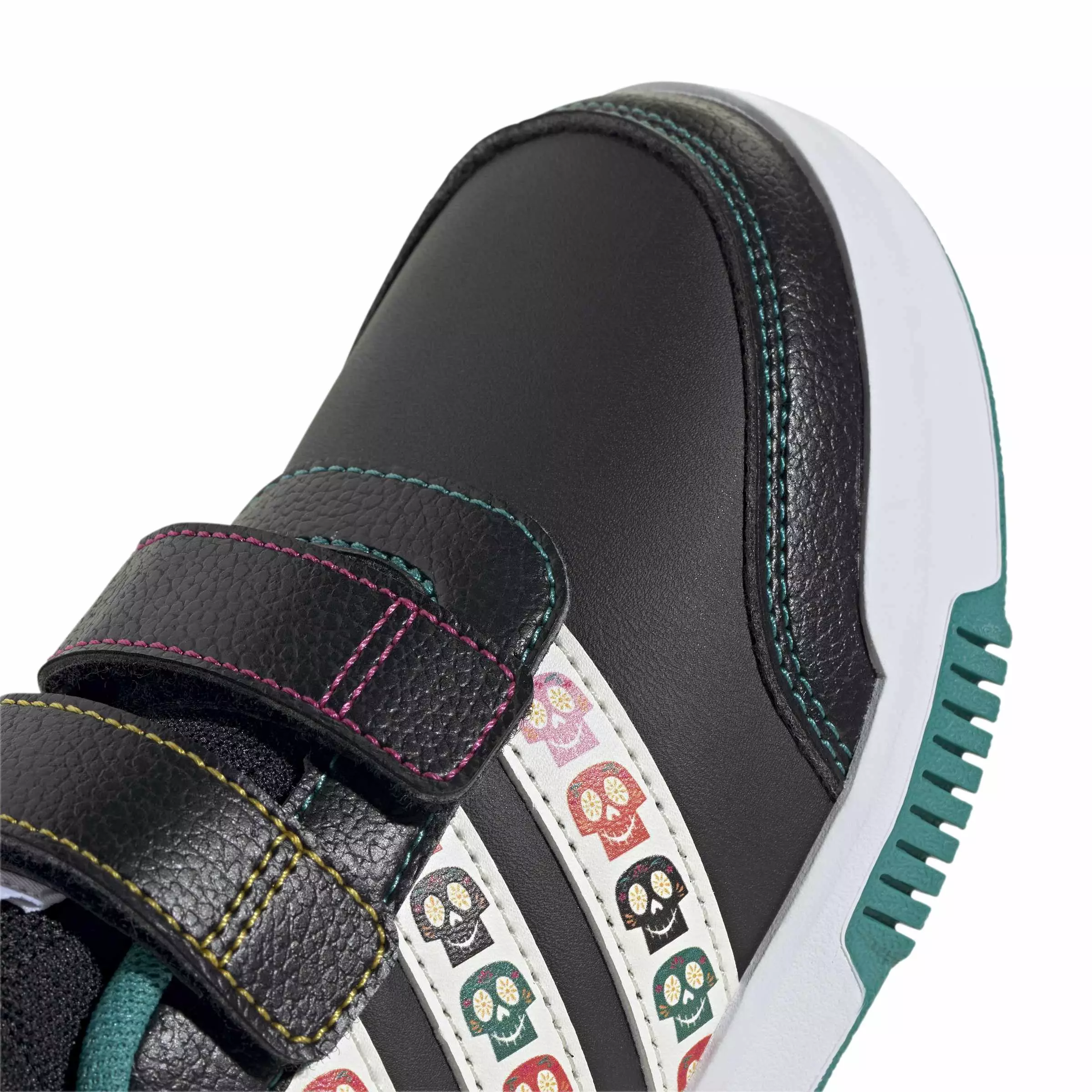 ADIDAS Disney Coco Tensaur Cf K JR8127 - Sepatu Anak (Hitam)