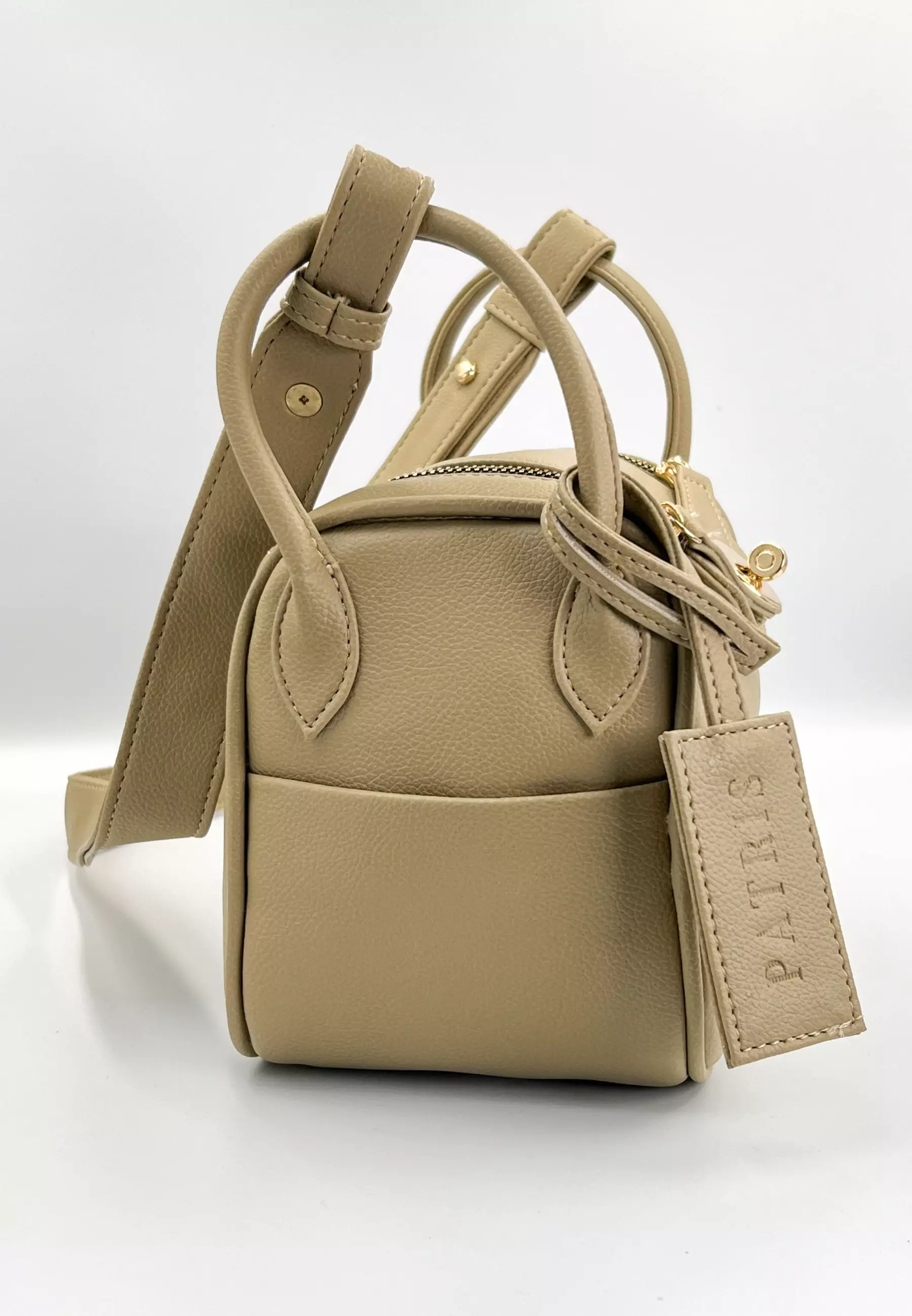 Patris Lyodra Sling Bag / Tas Wanita Selempang