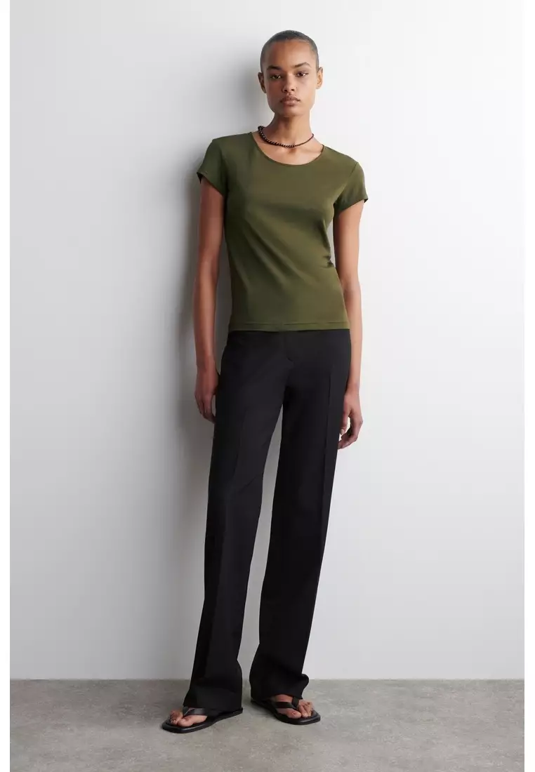 SCOOP-NECK T-SHIRT