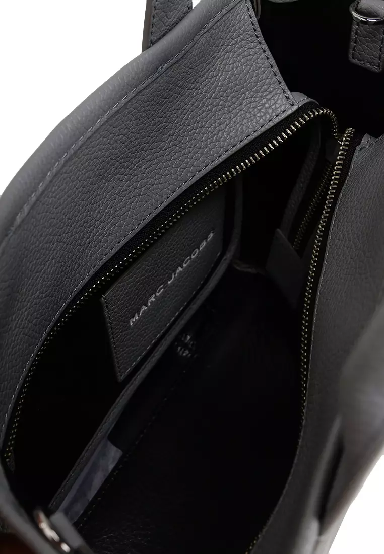 The Leather Small Tote Bag (cq)