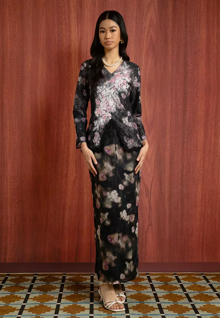 MONA LACE KEBAYA SET