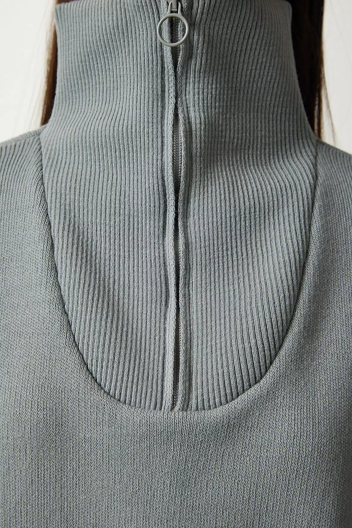 Crop Zip Sweater