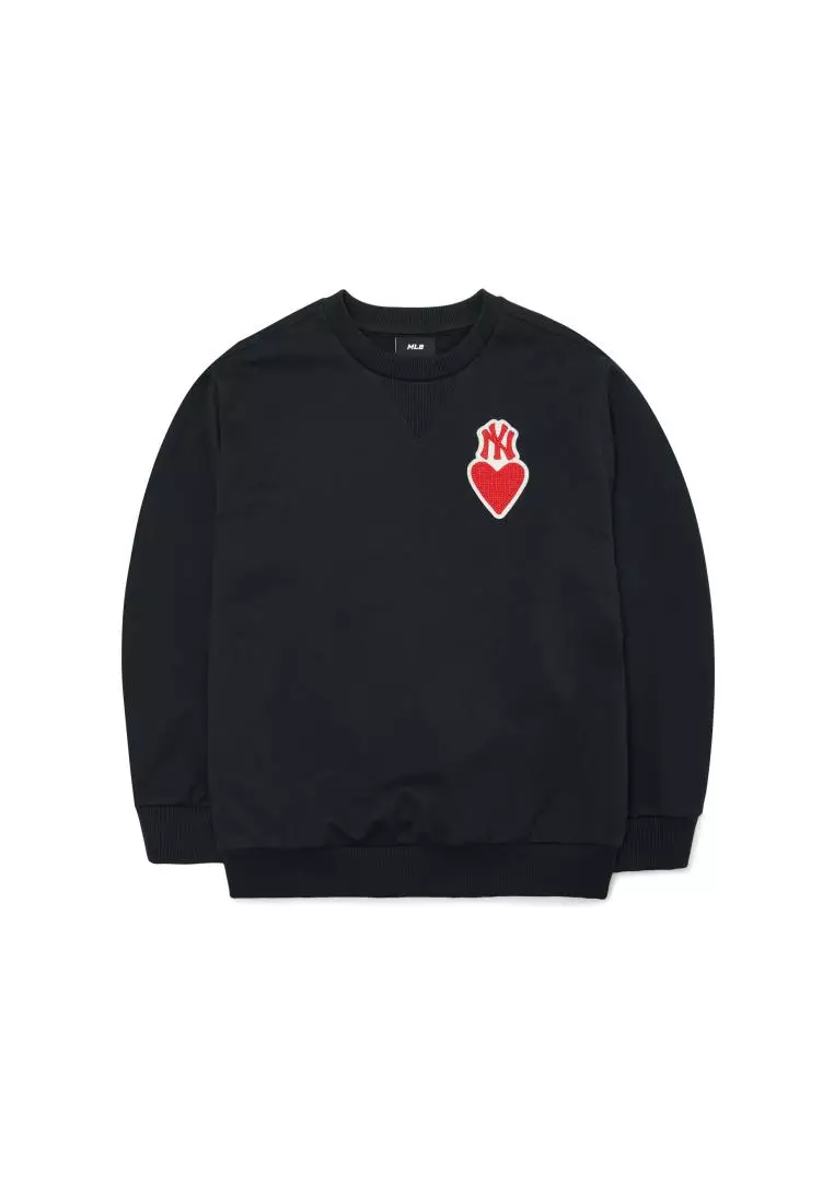 Mlb sweatshirt 2025 with heart