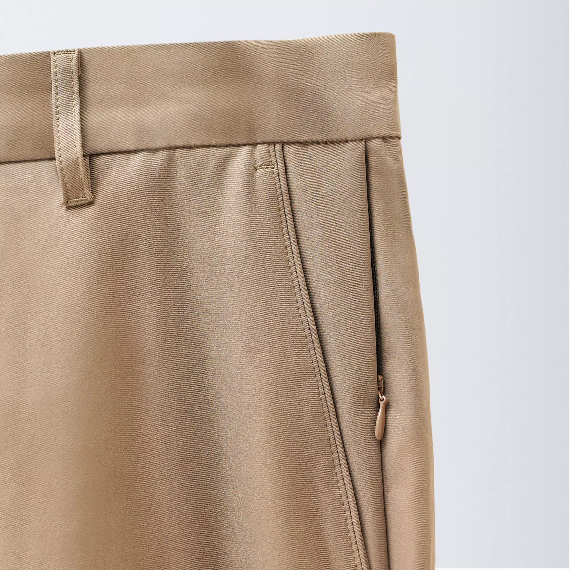 CELCIUS Tapered Commuter Chinos L03000718C Khaki