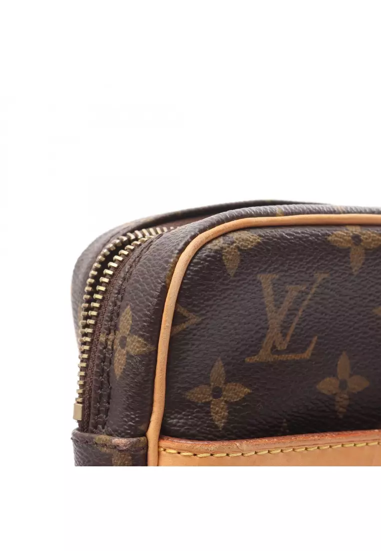 Pre-Loved Louis Vuitton Danube monogram Shoulder bag PVC leather Brown