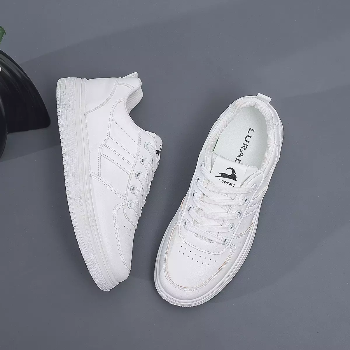 Sepatu Wanita Olahraga Sneakers Putih Cewek Ringan WL2410