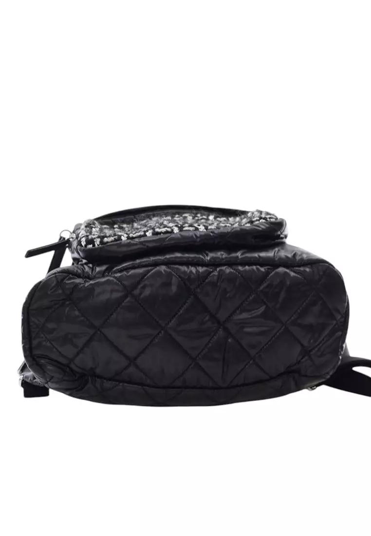 Buy Chanel Pre-Loved Chanel Nylon And Tweed Coco Neige  display picture 1